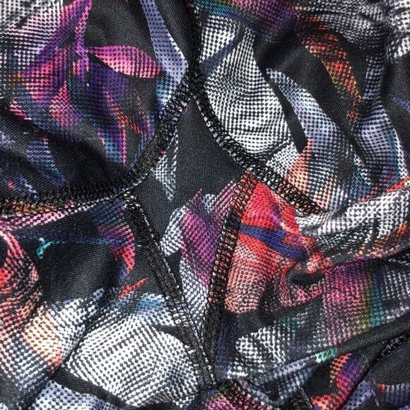 Champion S Black Multicolored Active Cropped Leggings Tropical Print Mesh - Picture 16 of 16